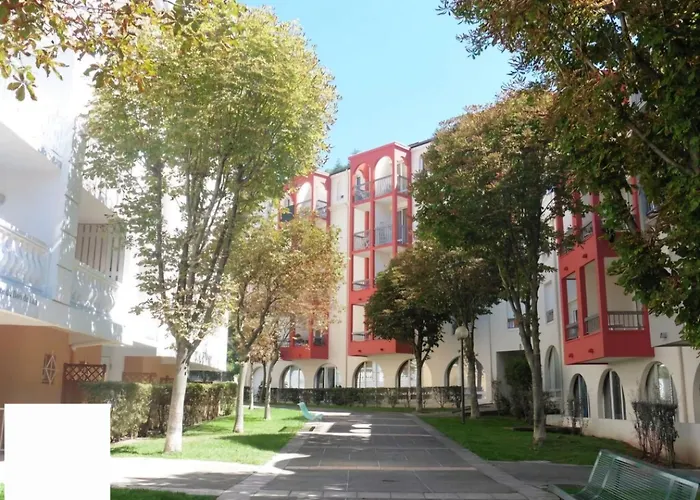 En Rdc à Les Bains * Lamalou-les-Bains